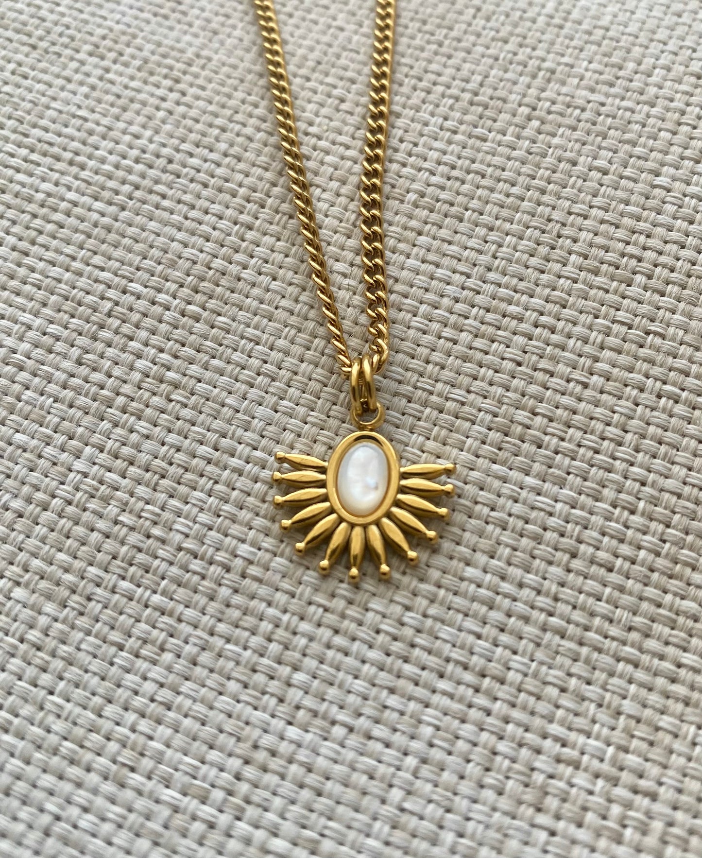 Elyra Necklace | Stainless Steel